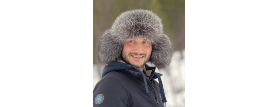 Kevin rejoint Planet Ride pour la motoneige en Laponie