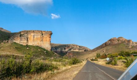 Johannesburg – Golden Gate Highlands National Park