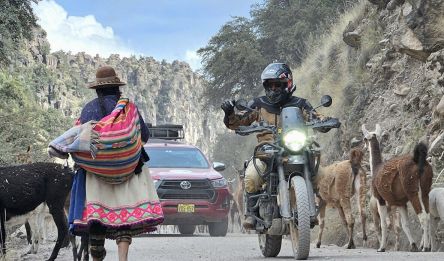 Day 12 - Chucuito (Lake Titicaca) - Arequipa (2300 m)