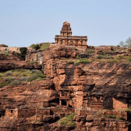 Jour 3 - Dandelli – Badami - 210 km