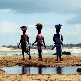 Memba Bay - Meponda - Vol +