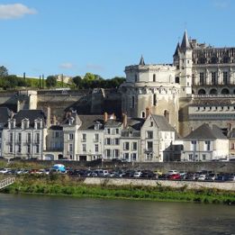 Jour 10 - Puy du Fou – Amboise - 219 km de route