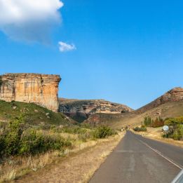 Johannesburg – Golden Gate Highlands National Park