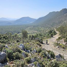 Limeni - Nauplie dont 15 km de piste
