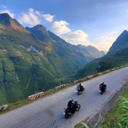 Hoang Su Phi - Quan Ba