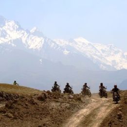 Jour 10 - Tukuche – Tatopani (1200m) - 40km de route - 3 h de conduite