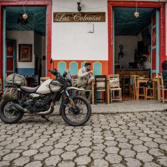 Entre volcans andins et terres de café gallery image 4