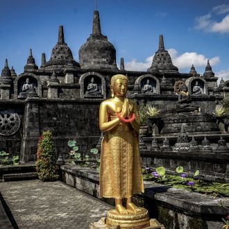Des volcans de Java aux rizières de Bali à moto gallery image 2