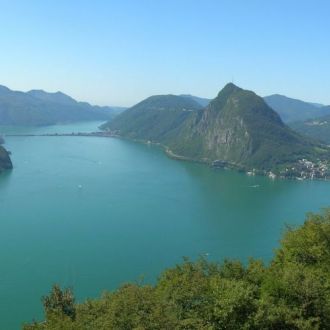 Les Alpes à moto par la région des grands lacs gallery image 1