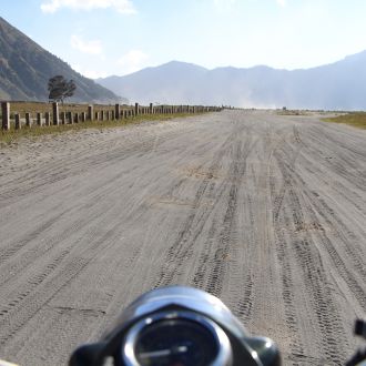Des volcans de Java aux rizières de Bali à moto gallery image 4