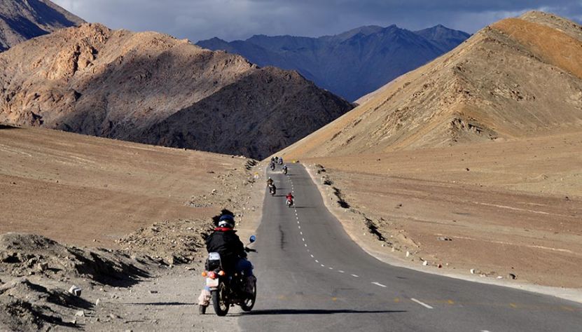 Au fil des hauts cols himalayens