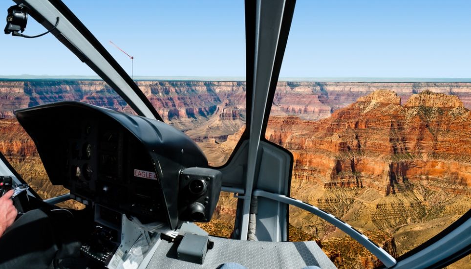Mit dem Helikopter über den Grand Canyon