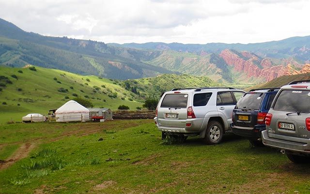 Entre lacs et montagnes d'Asie centrale