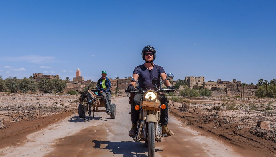 Attraversare l’Atlante in sella a una Royal Enfield