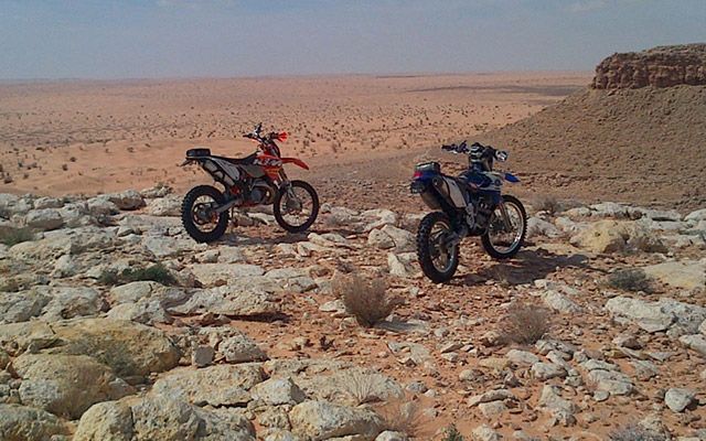 Dunes et ksour du Sahara tunisien