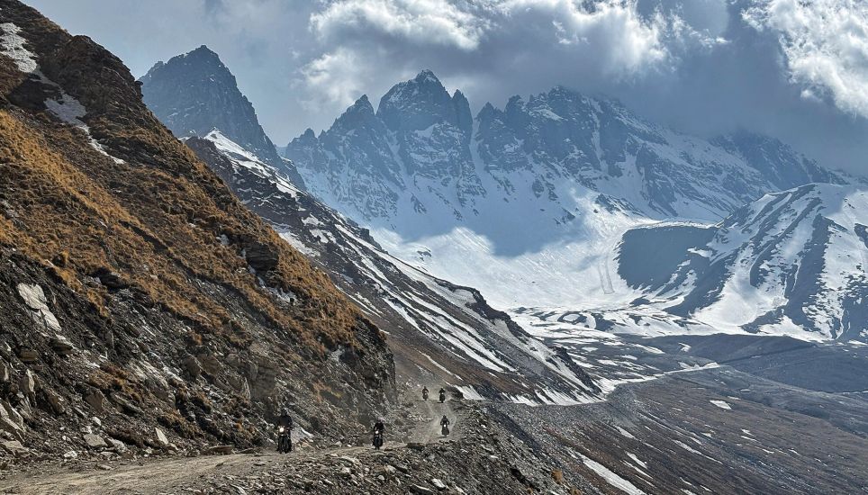 Sur les routes des hauts sommets népalais
