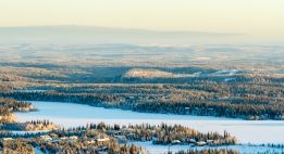 Échappée motoneige en Finlande