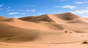 Dunes et ksour du Sahara tunisien
