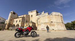 Au cœur des Pouilles à moto