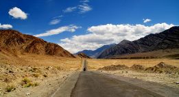 Au fil des hauts cols himalayens