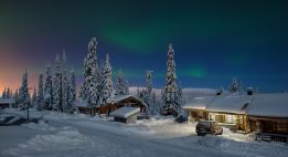 Échappée motoneige en Finlande