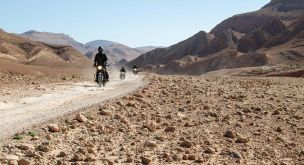 Attraversare l’Atlante in sella a una Royal Enfield