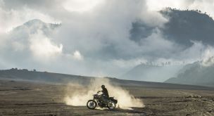 Des volcans de Java aux rizières de Bali à moto