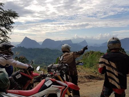 Produit Sur la piste des éléphants au Sud Laos Image
