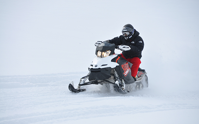 motoneige en laponie
